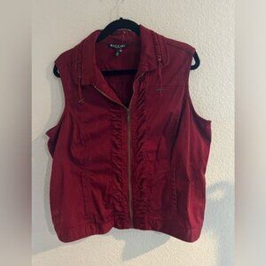 NWOT, Baccini denim vest, maroon, burgundy, sleeveless, zipper